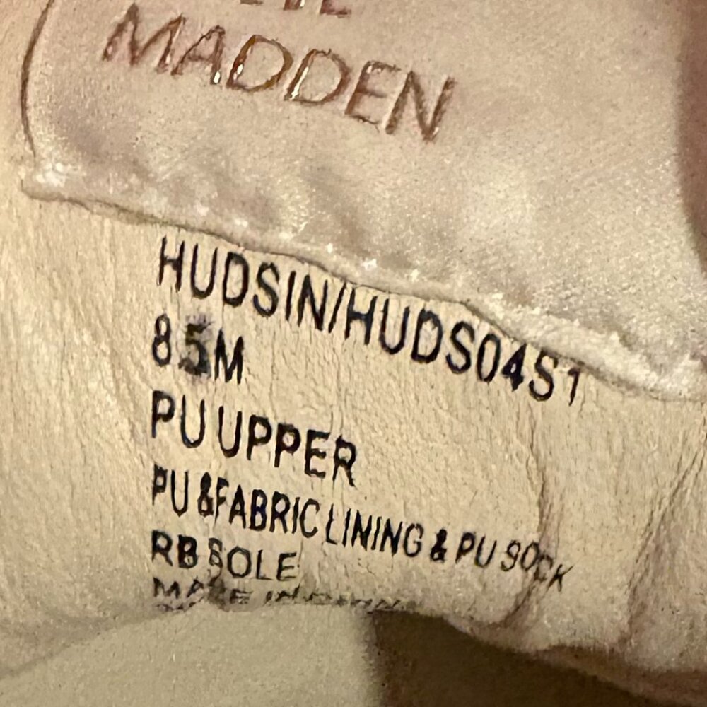 STEVE MADDEN HUDSIN RED CROCODILE SNEAKER - 8.5 - Picture 6 of 10
